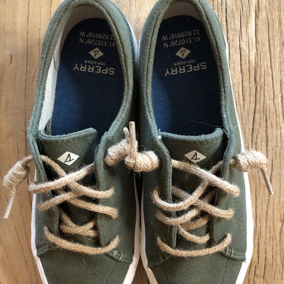 As good as new 
Look vintage sperry top siders en toile - Picture 5 of 5